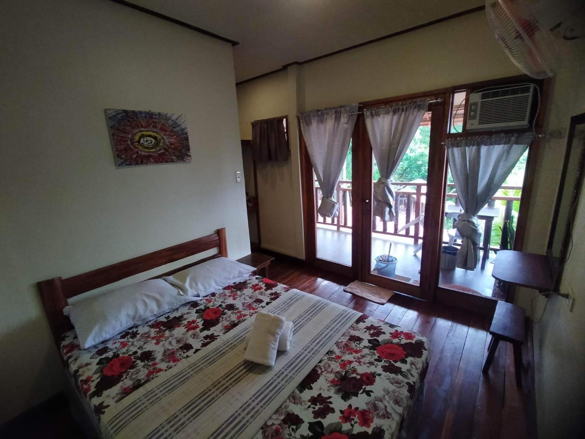 Novie'S Tourist Inn El Nido Exterior photo